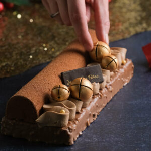L.Bûche chocolat/gianduja/noisette 22/12